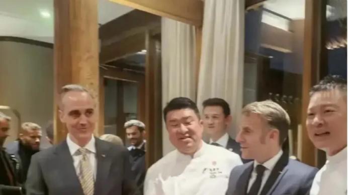 59岁巩俐低调现身马克龙访华行程，她如何成为中法文化的“隐形桥梁”？