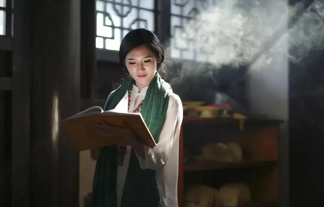 判断一个人值不值得深交，看他的“衣服”就知道