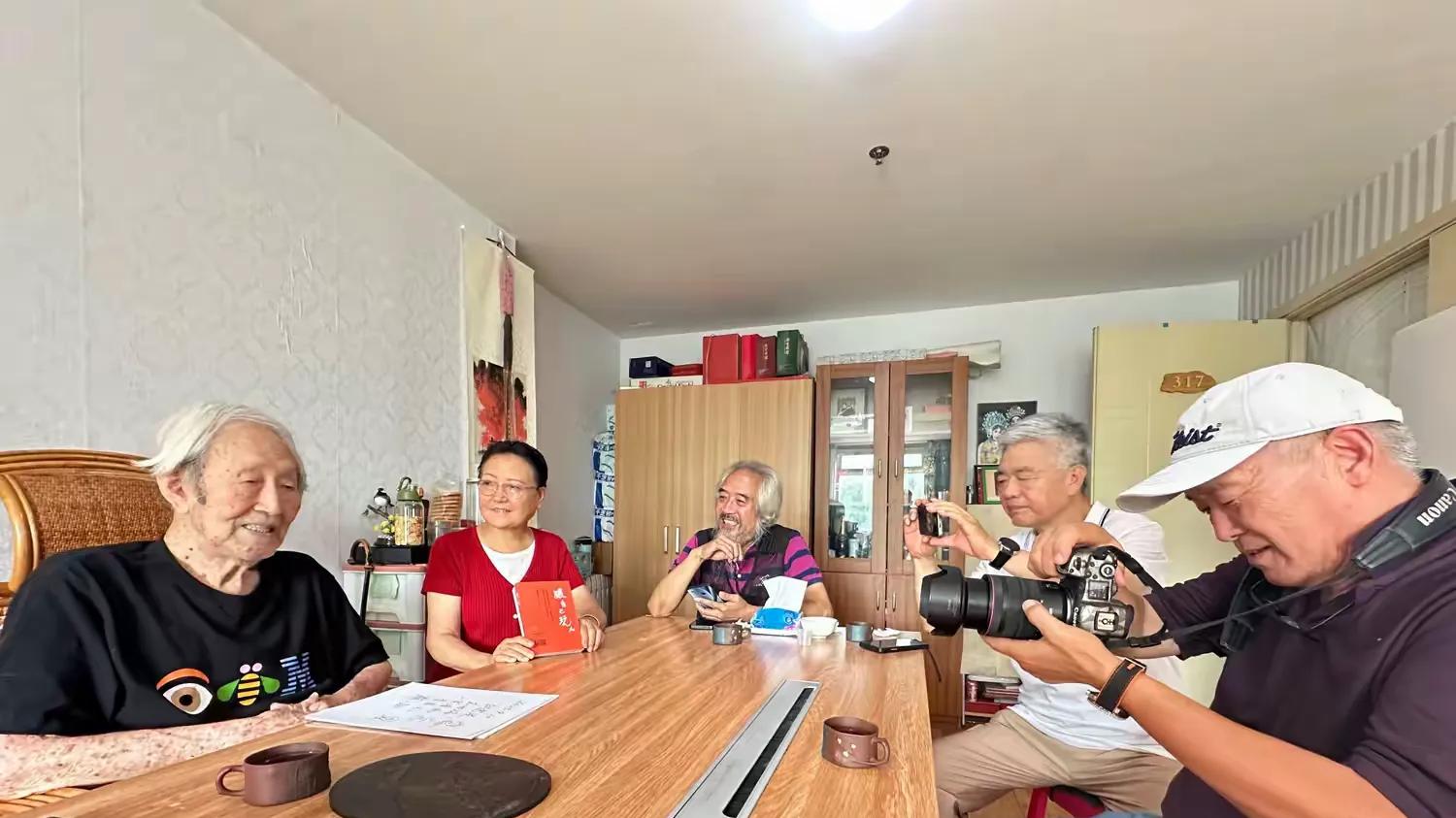 李滨声回忆北京青年会主办的“新民主主义讲座”往事