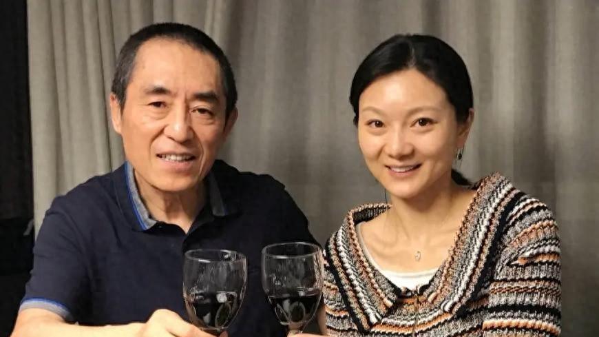 19岁辍学，12年隐忍，她究竟赢了什么？张艺谋背后的女人，陈婷的故事