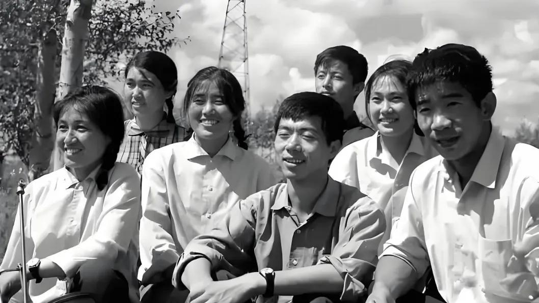 1986年我退伍当了工人，被未婚妻父母悔婚，后来我娶了厂花