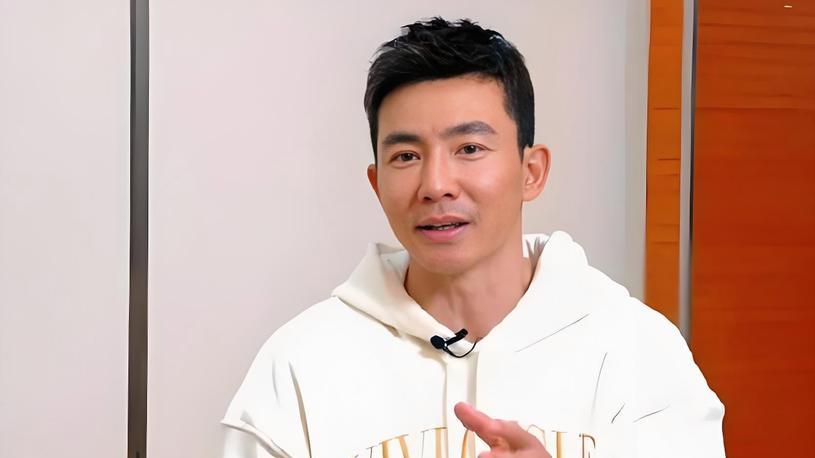 刘畊宏晒周杰伦跳操照，回应赌博传闻: 别再网上道听途说了