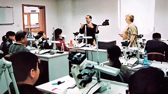 CGI美国加州珠宝学院：职业培训的新篇章