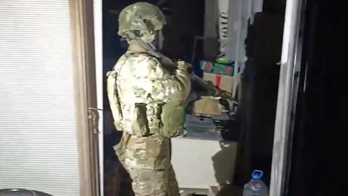 乌克兰最后一刻失手，绍伊古捡回一条性命，差点被暗杀在父母墓前