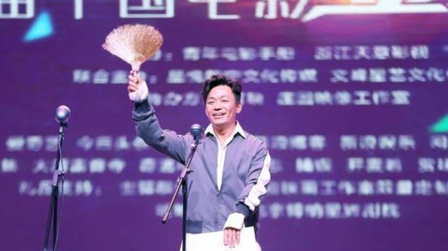 金扫帚提名名单新鲜出炉，向佐包贝尔毫不意外，成龙入围让人纳闷