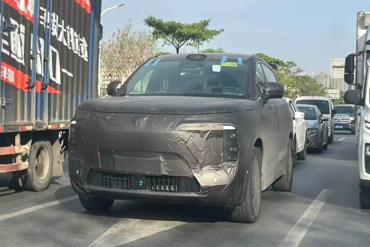 腾势 N8 谍照曝光！大改款来袭，这次要放大招？