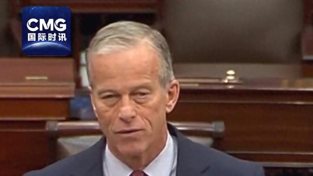 美国政府停摆40天没人管，两党吵到底要钱难，民众气炸喊打住。