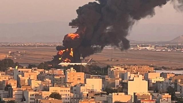 100架无人机突袭，打以军措手不及，12小时内伊朗第10波导弹砸来