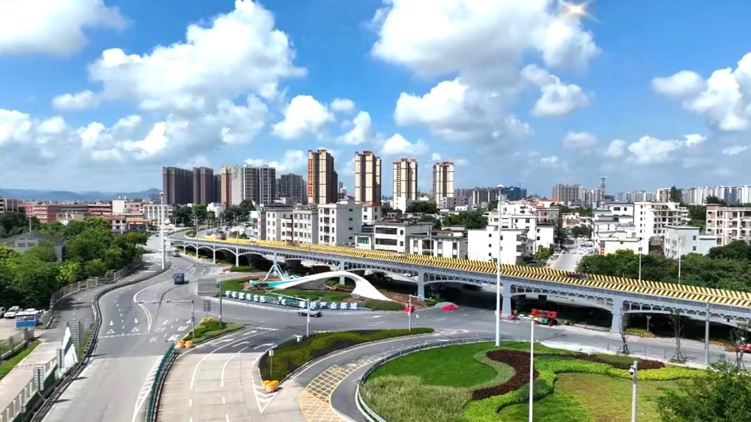 粤来粤好百千万｜罗定北大门颜值再提升！“城市公园+”惊艳亮相