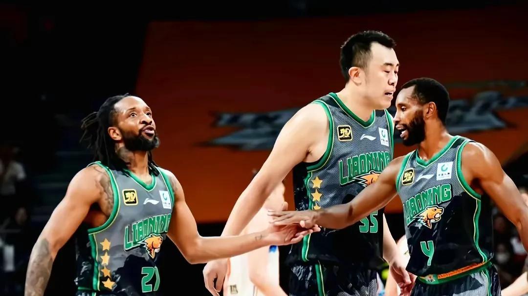 CBA12出炉，剩两悬念，谁进四强，辽粤为第6排位展开争夺！