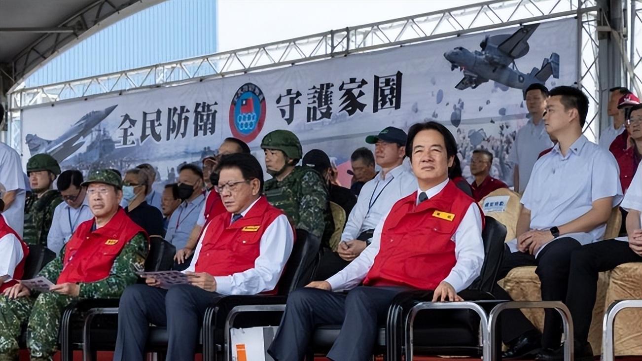 台军240mm重炮瞄准大陆，距离厦门不到10公里，不能给开火机会？
