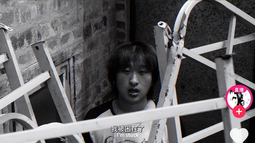 《新说唱2025》被网友追着骂，黄子韬做C位导师还是比热狗差了点