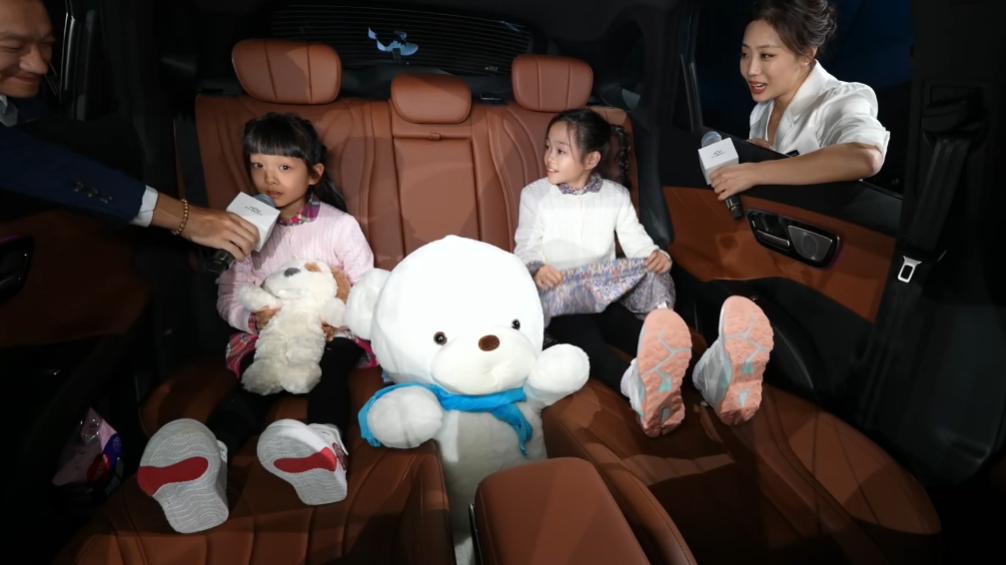 两套设计+1.6T强动力，奇瑞第五代瑞虎8上市，限时9.29万元起售