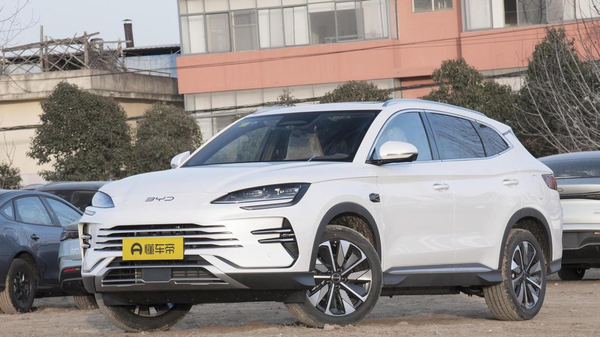 比亚迪掀桌子！海豹07直降5.3万，电车价格战进入白热化