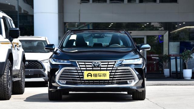 油耗436L，配抬显+8155芯片，合资B级车看TA