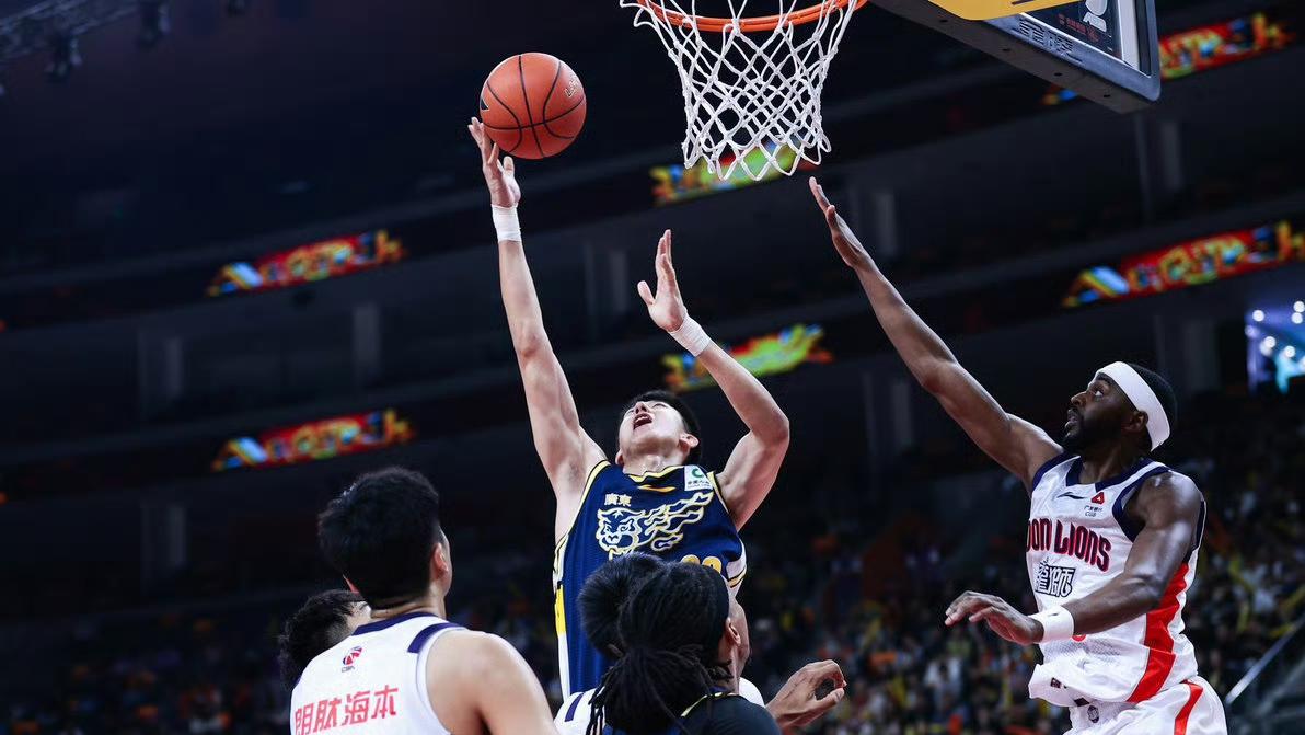 广东CBA争冠试金石！做好三点，杜锋有望率队攻克山西魔鬼主场