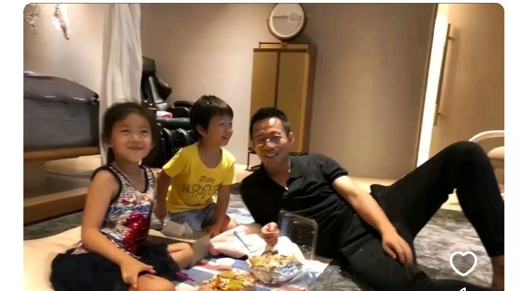 汪小菲被S妈“设局”，S家戏耍媒体遭反噬，葛斯齐曝台媒内部对话