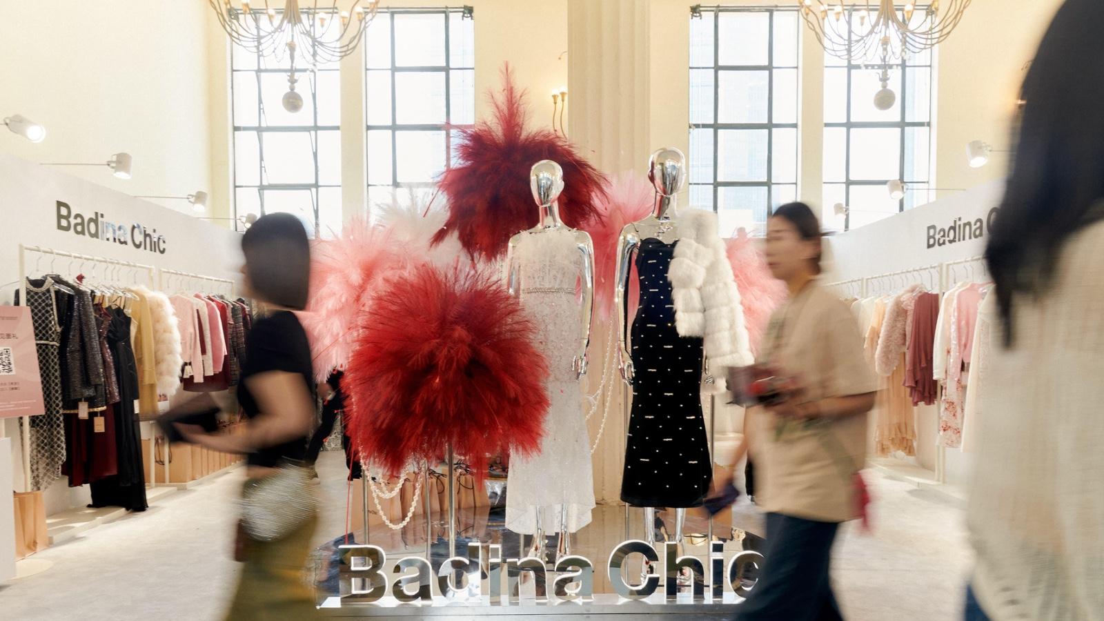 BadinaChic芭蒂娜·绮珂时堂首展：率性千金的摩登「绮」遇