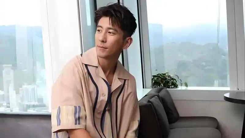 51岁贾静雯：姐弟恋的甜蜜与辛酸，事业的第二春，谁又能看透