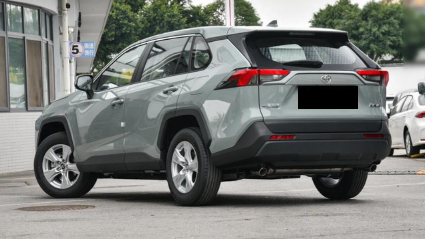 买SUV看过来！RAV4荣放动力多样，省油还实用