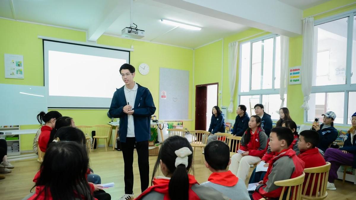 中国乡村教育如何破局？上汽大众用"三维模式"解锁学子新希望