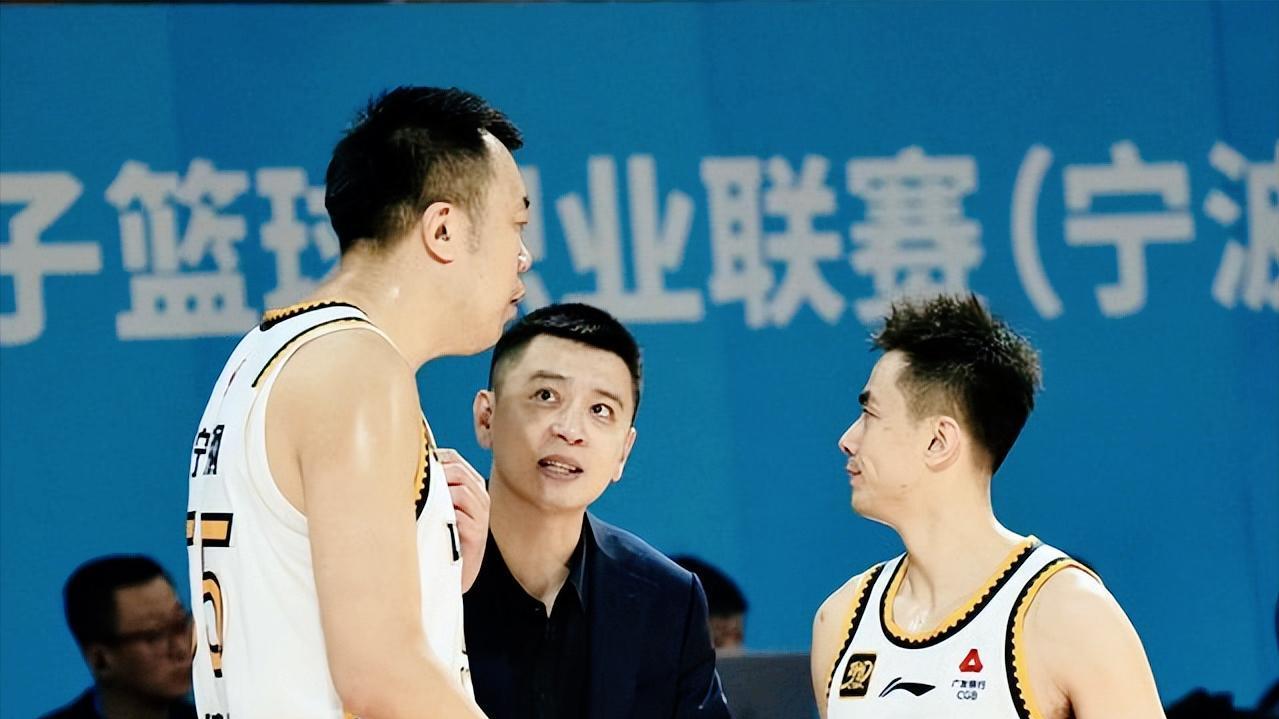 辽宁队常规赛末段两场硬仗：全力争四还是战略性放弃？