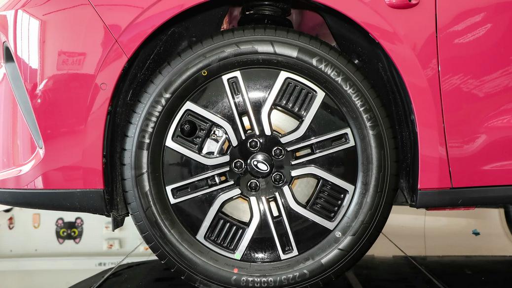 预售价10.98万元起，欧拉5配置在线，值得潜在用户等吗？