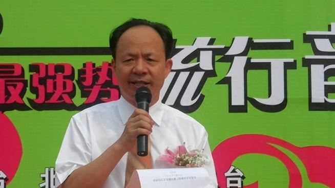 副军职少将转业到地方，是什么级别？蔡伦斌的经历，告诉你们答案