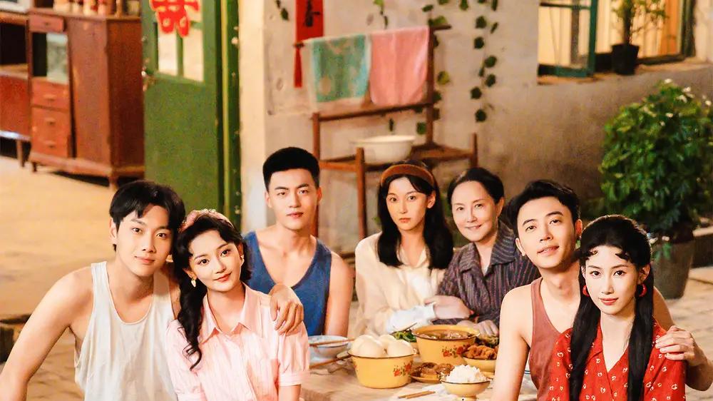 短剧《不是炮灰女配！是闺蜜联盟》闺蜜联盟女配逆袭记