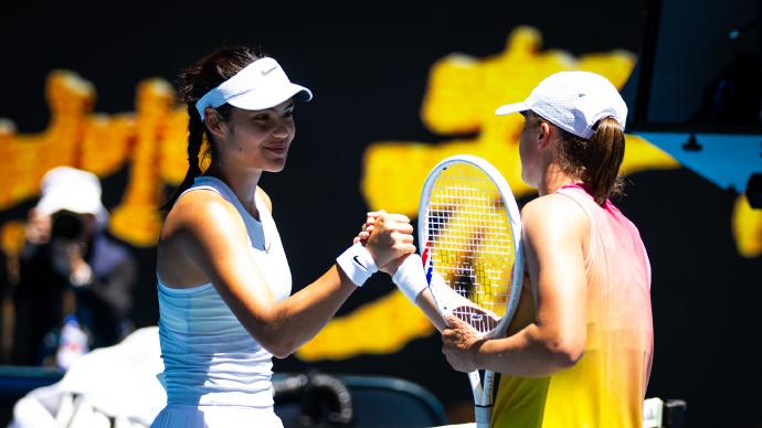 法网32强诞生16席！出现了五个意料之外，郑钦文上榜，萨巴伦卡送蛋