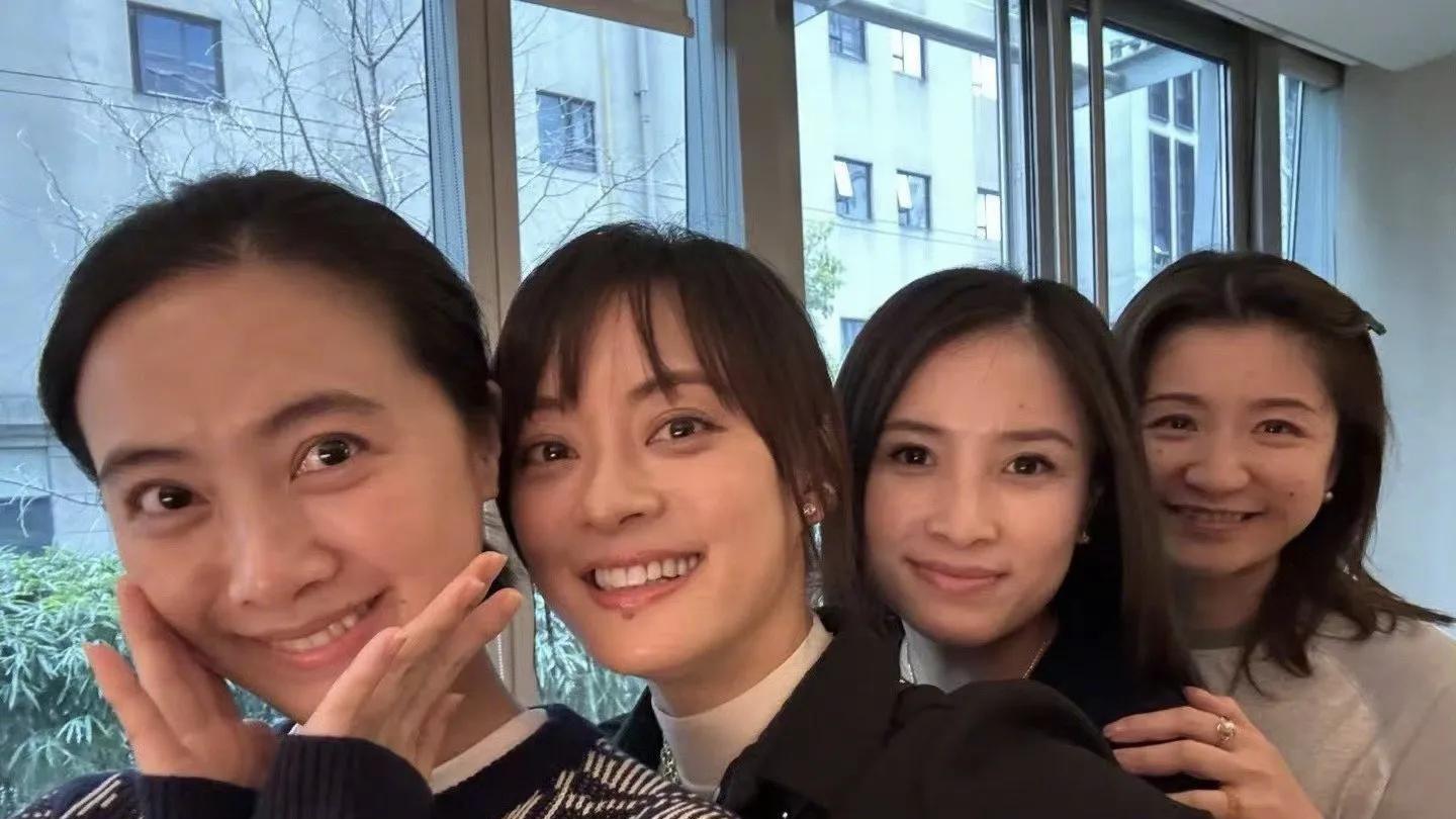 憔悴面容，战友聚餐，孙俪的秘密？