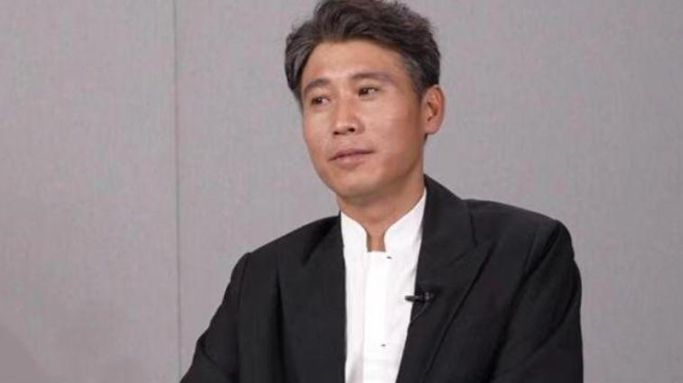 演员李乃文：20年不温不火，与颜丙燕意难平，如今事业爱情双丰收