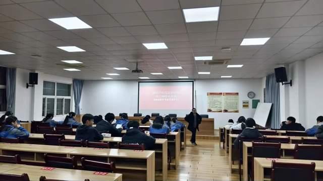 宣城市文鼎中学以作文大赛为桥，育语文素养与文化自信