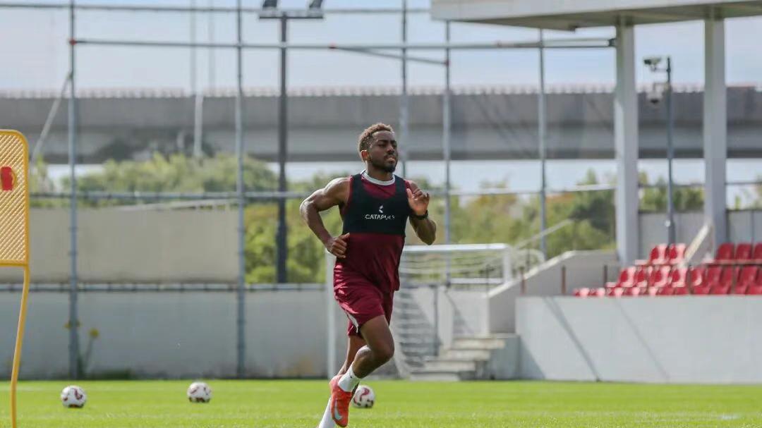 中超冬训大幕拉开：海港申花西征，两队已开练，四队计划待定