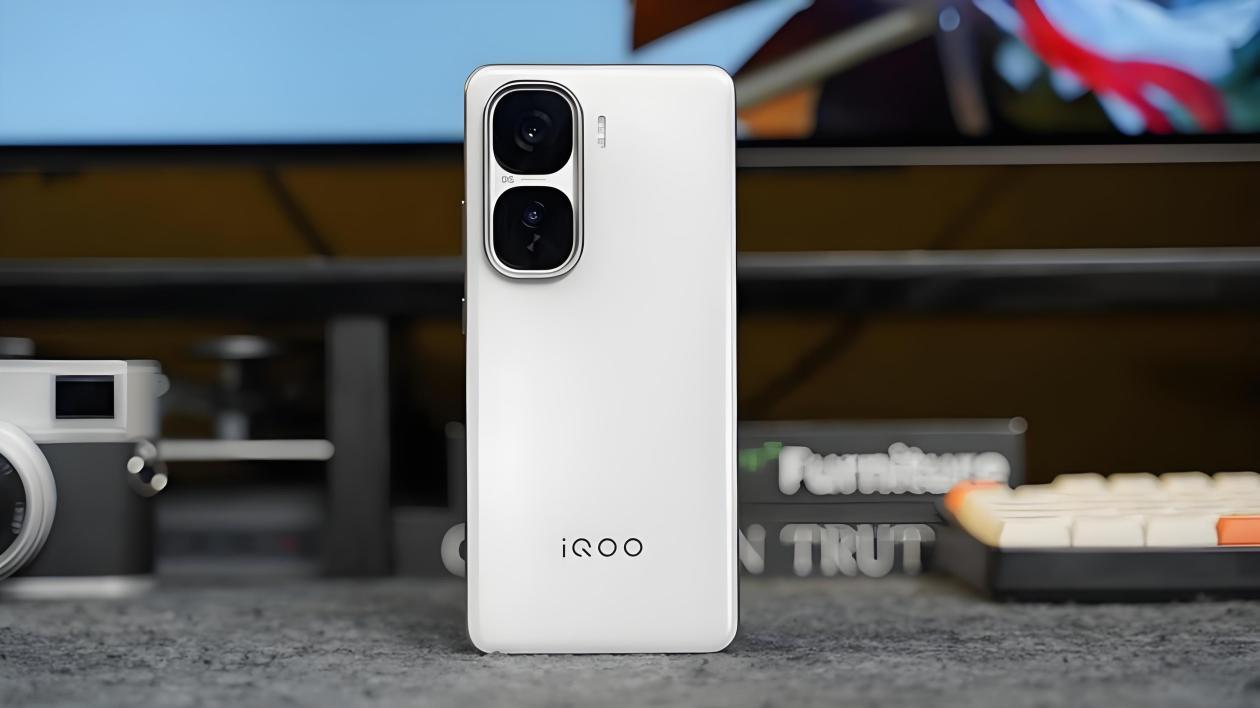 iQOO Neo10暴跌576元后，我立刻入手了！