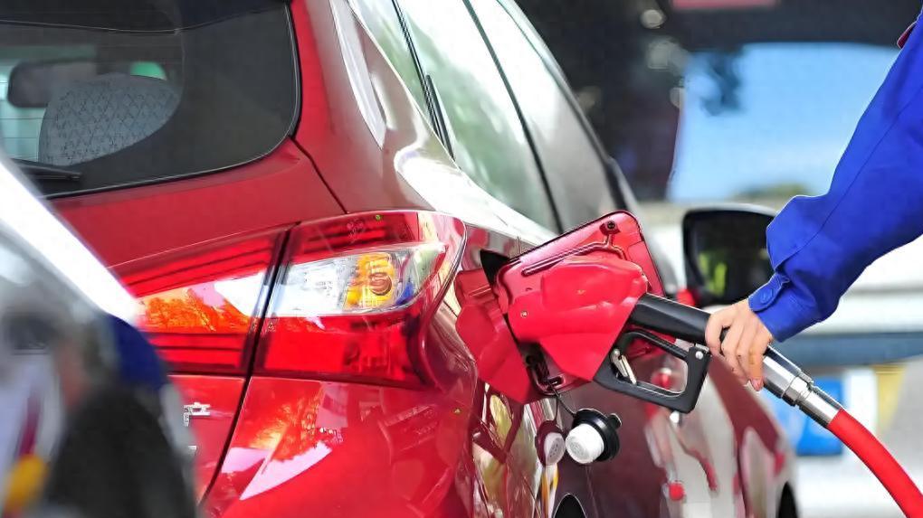 暴涨三个月！燃油车杀回来！