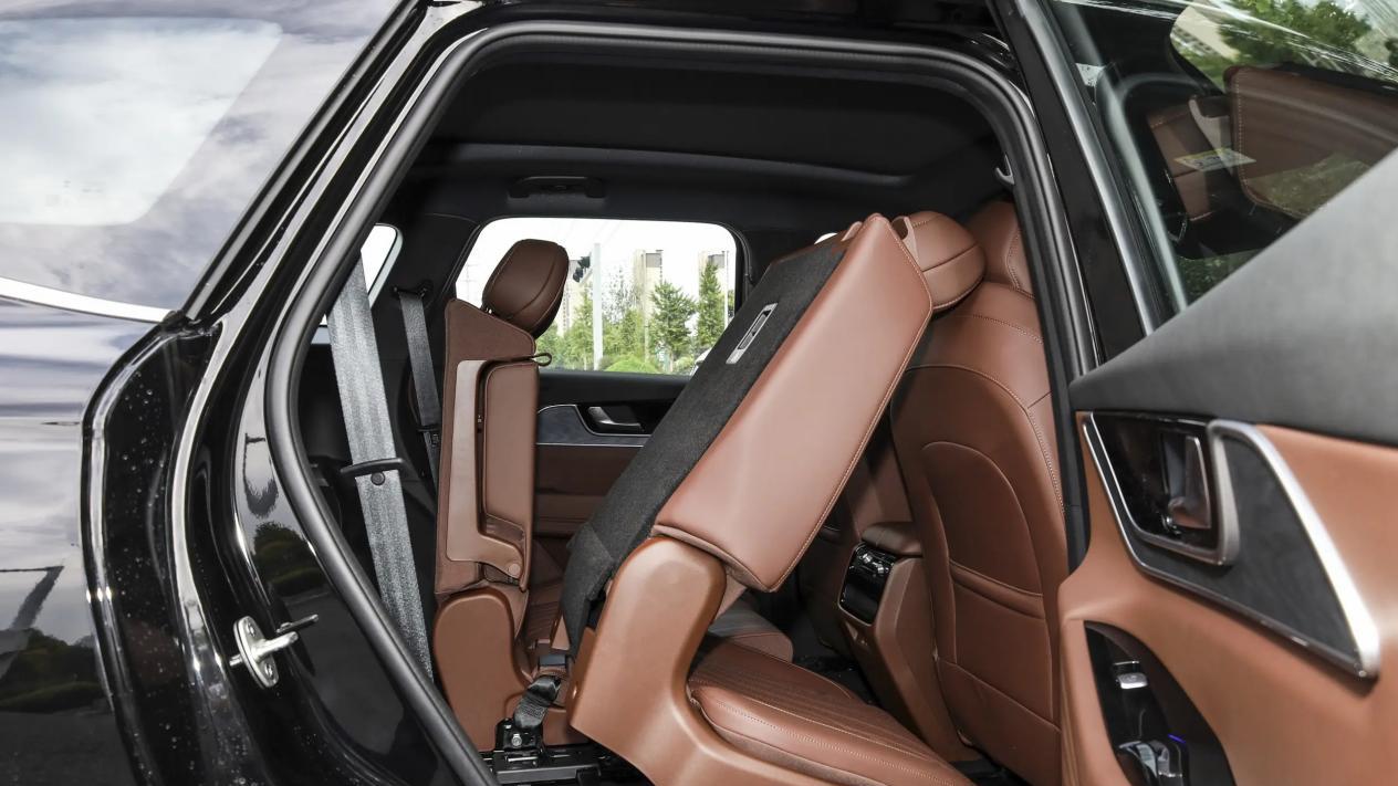 全家出行用车，瑞虎9X领航版 VS 星越L东方曜揽星，谁更有话语权？