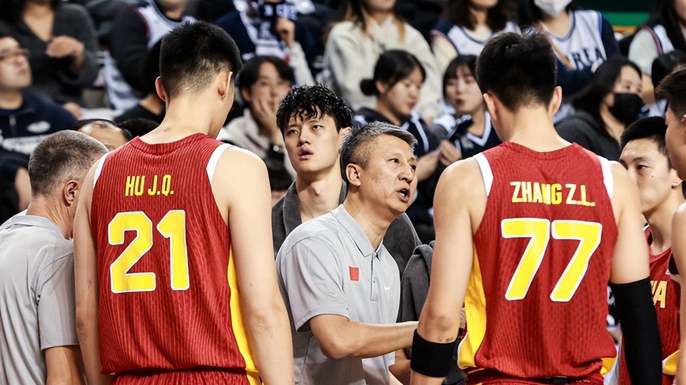 日本男篮悄悄补强，篮协主席亲自游说两将回归，我们不能束手就擒