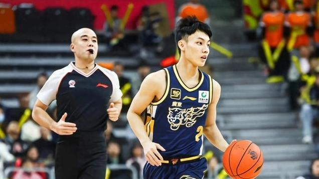 徐杰16+4+12，吉伦沃特41+12，广东110-103击败天津！