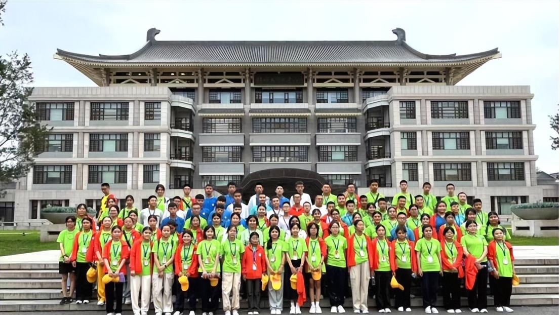 2025年巴州“祖国情·中华行”青少年爱国主义学习交流活动