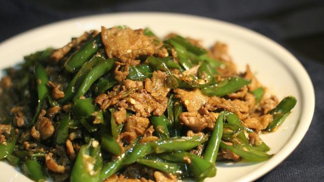 记忆里的农家小炒肉，油汤才是灵魂