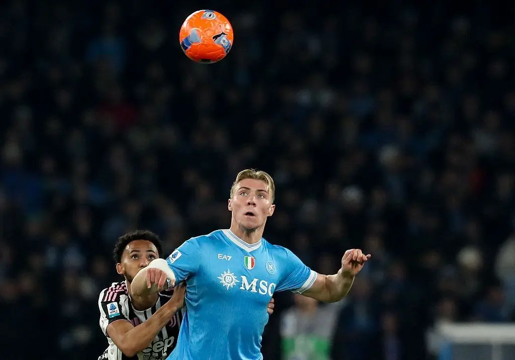 3射门2进球！霍伊伦复仇夜送那不勒斯登顶！尤文为傲慢付出代价