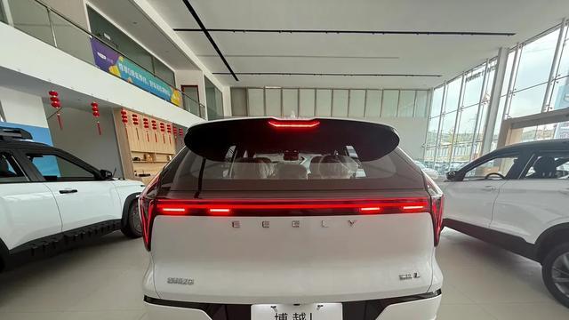 2025款吉利博越L：智能与性能的全面进阶