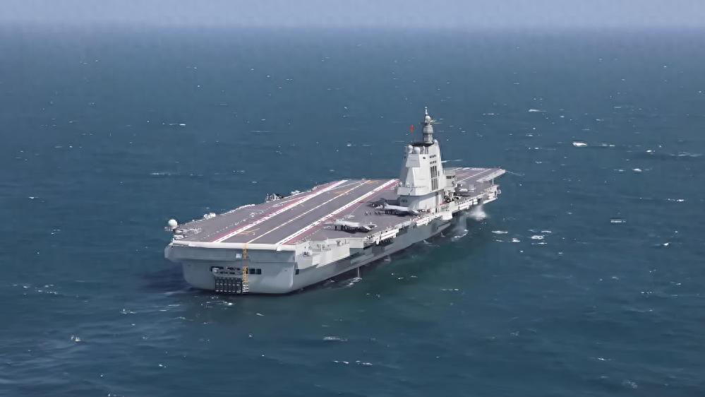 福建舰刚入列就有战斗力？这速度快得有点违反常理了