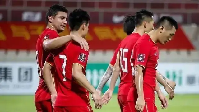 中国 VS 澳大利亚：防线告急国足无路可退！