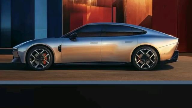 小鹏新一代P7：配置很顶，致敬保时捷Mission X和极星5？或25万起