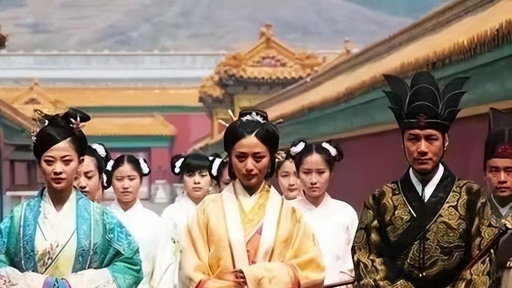 十七名宫女为什么勒不死一个皇帝，是因为她们不够努力吗？