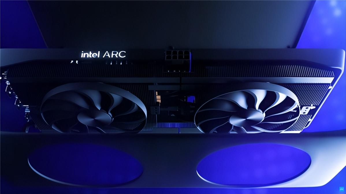 RTX 5090终于回归原价，RTX 5080持续下探，Intel锐炫显卡曝新功能