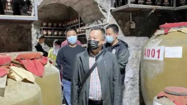 超市这3类白酒，再便宜也别喝，都是劣质香精酒，以后见到绕开走