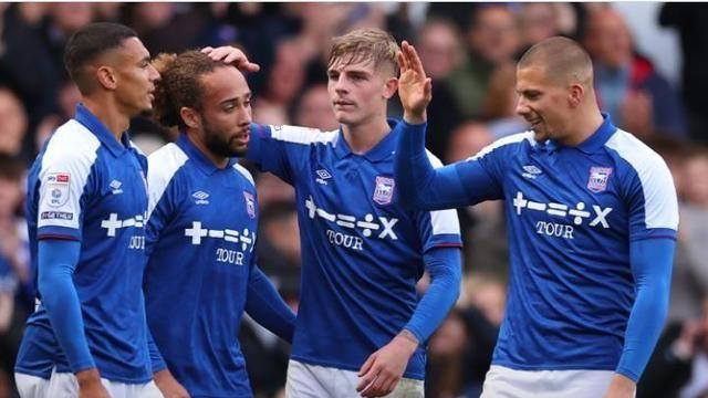 今日足球二串一：赫尔城 VS 伊维奇+切尔西VS巴萨